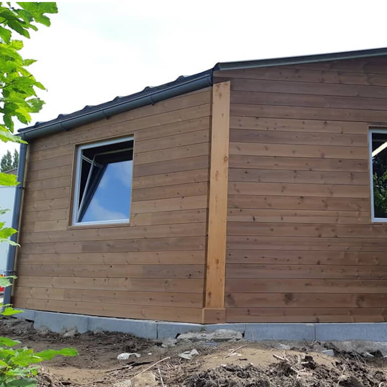 Gevelbekleding bijgebouw