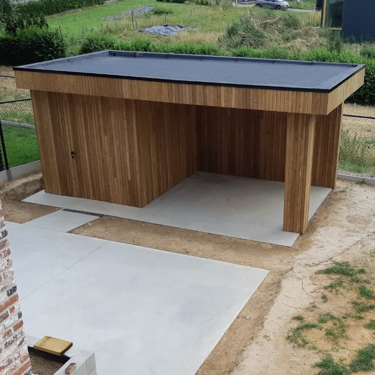 Tuinhuis met loungegedeelte