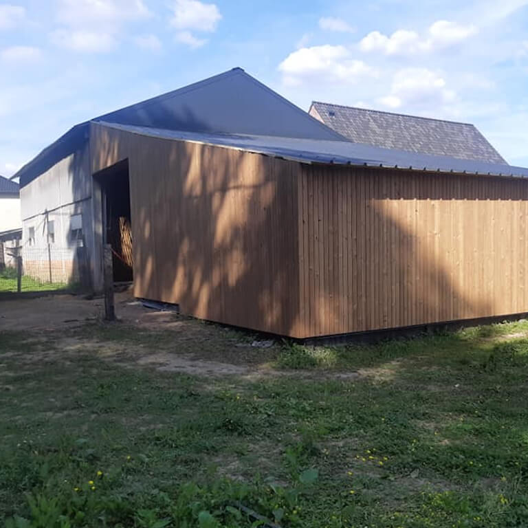 Gevelbekleding oude stal